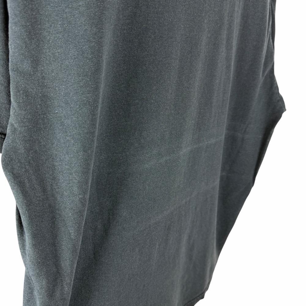Vintage 90s Walt Disney Front Pocket Small Logo Faded Black Shirt Size XL - Picture 7 of 9